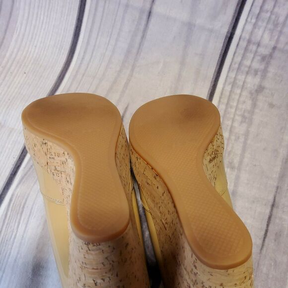 Via Spiga women's shoes wedge cork heel peep toe beige size 6M platform - Picture 5 of 5